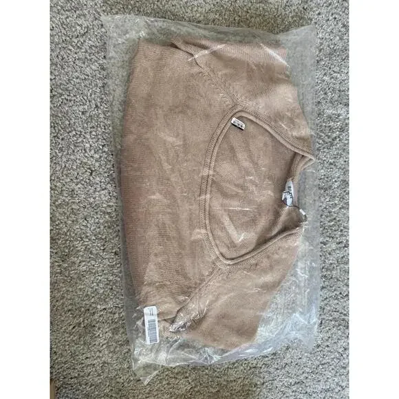 NWT Billie the Label Harlow Sweater medium - Picture 3 of 4